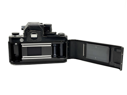 Nikon F2 Gehäuse, schwarz lackiert