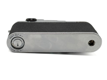 Leica IIIc Sharkskin 2nd Version, silver body