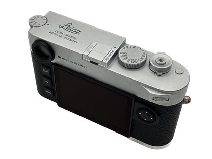 Leica M11-P, silver chrome 20214 + spare battery